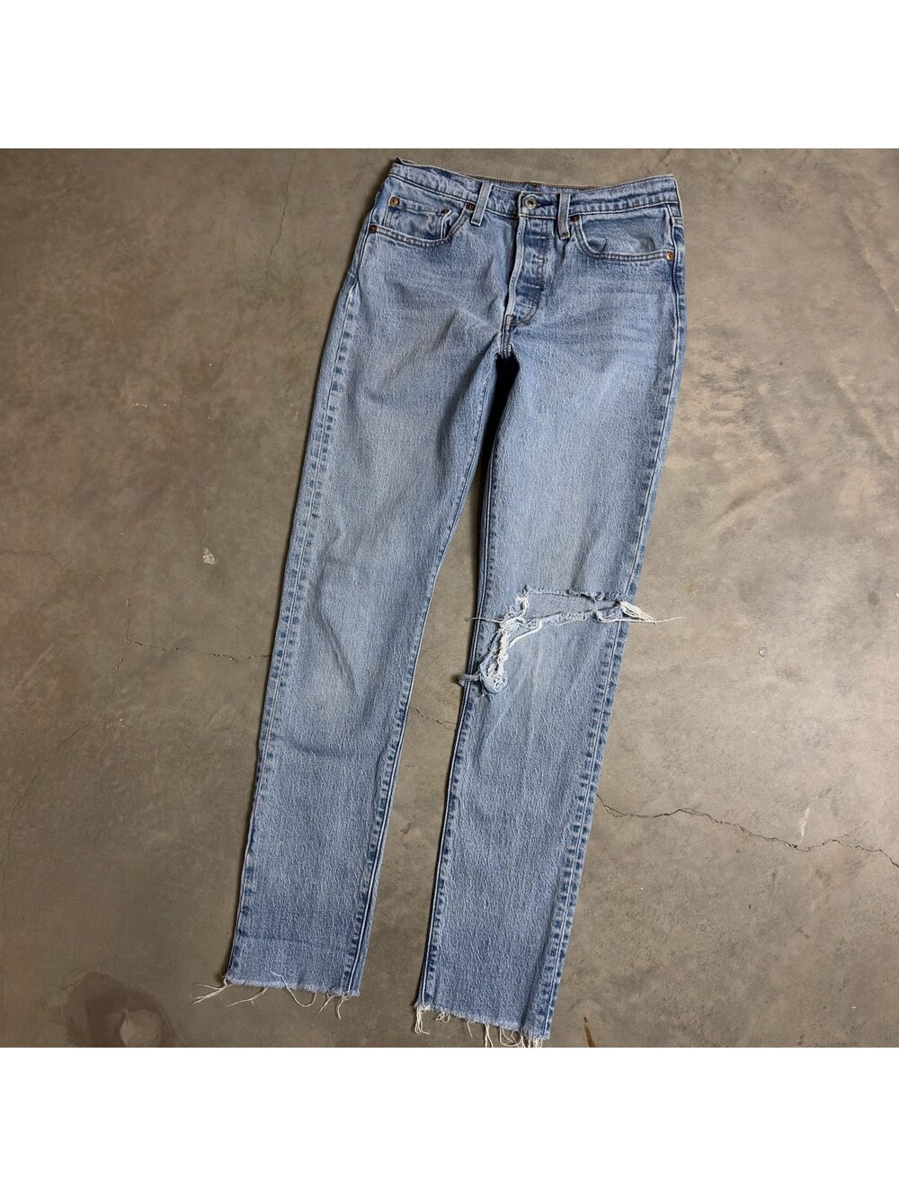 Levi's 501 Jeans Womens 28x32 Light Wash Distressed